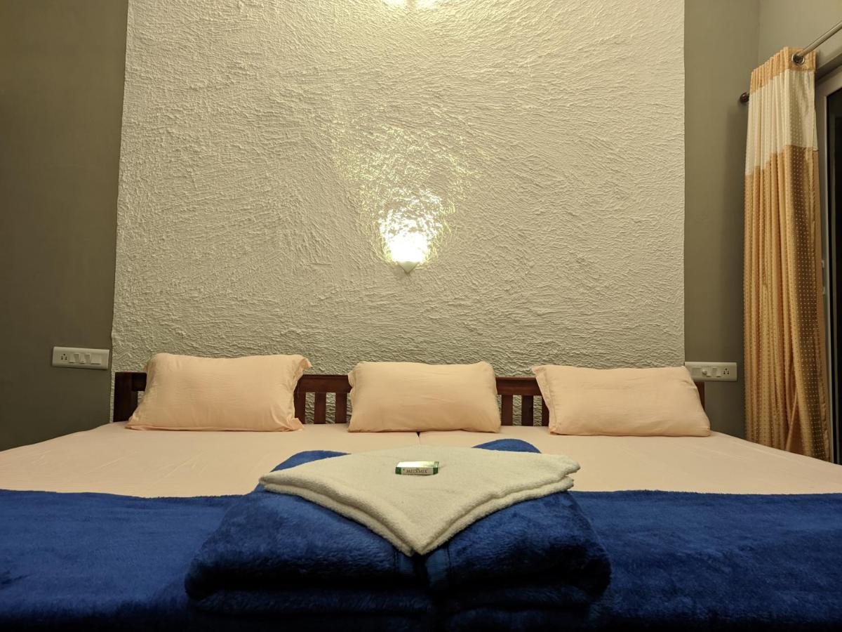 Riverbench Homestay Munnar, Anaviratty Eksteriør billede