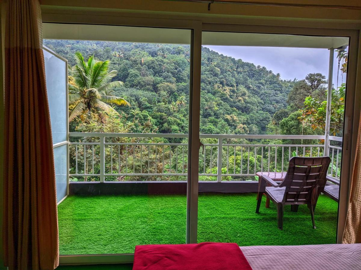 Riverbench Homestay Munnar, Anaviratty Eksteriør billede